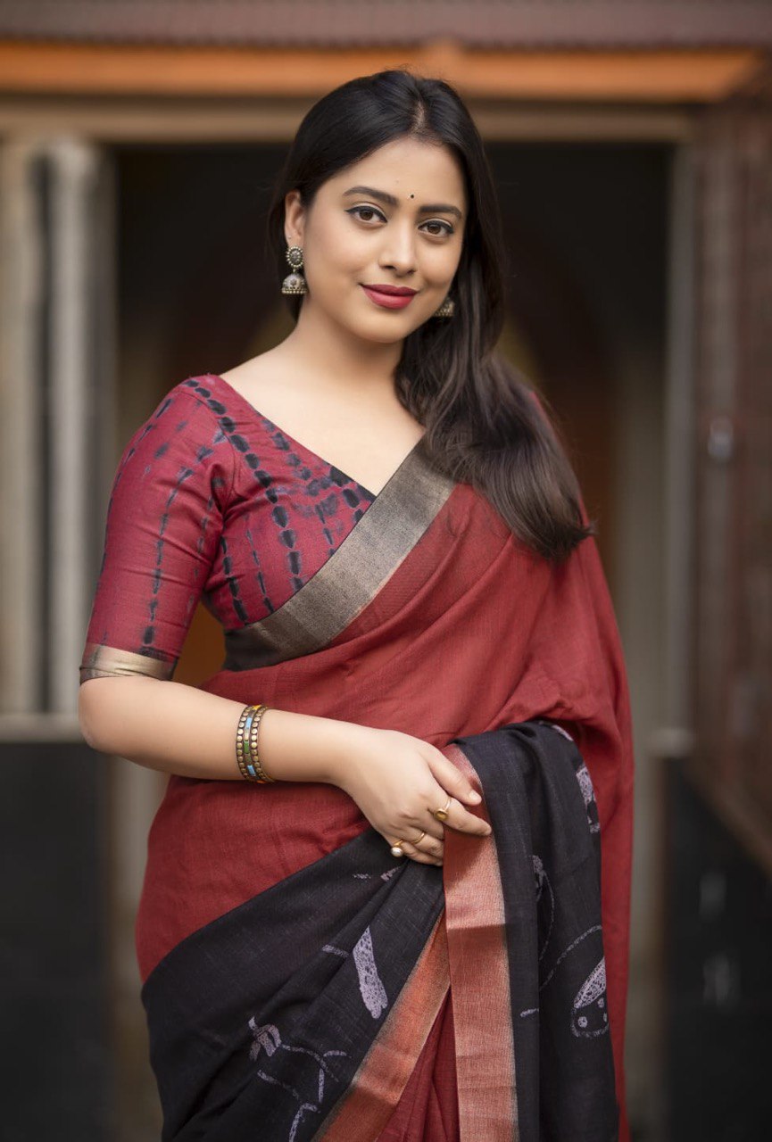 Hand-Painted Bird Art Pure Linen Handcrafted Saree with Contrast Shibori Blouse