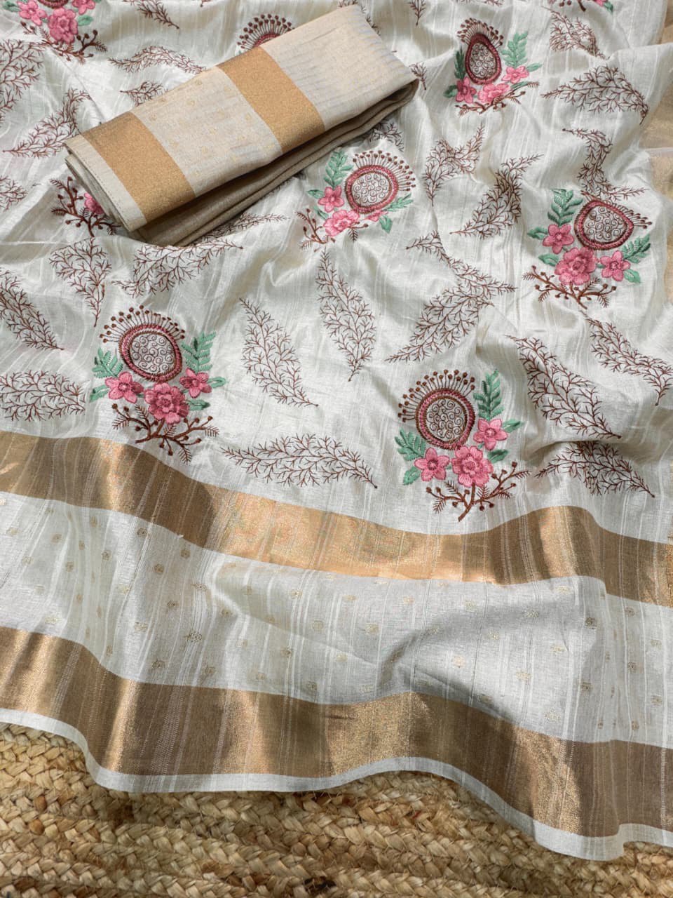 Kashmiri Style Multi-Thread Embroidery Pure Tusser Cotton Saree With Running Blouse